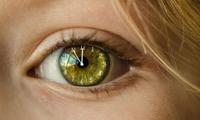 Eye with time contact lens: from PIXABAY.com 3001154