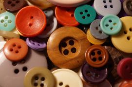 Random selection of buttons : Image from pixabay.com REF 628819